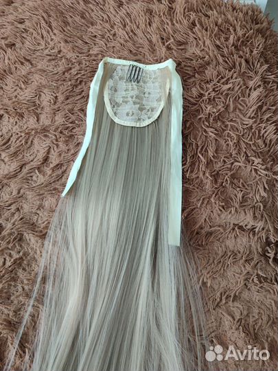 Накладной хвост на крабе бело серый