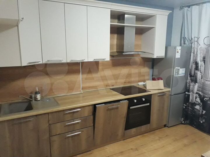 2-к. квартира, 80 м², 1/6 эт.