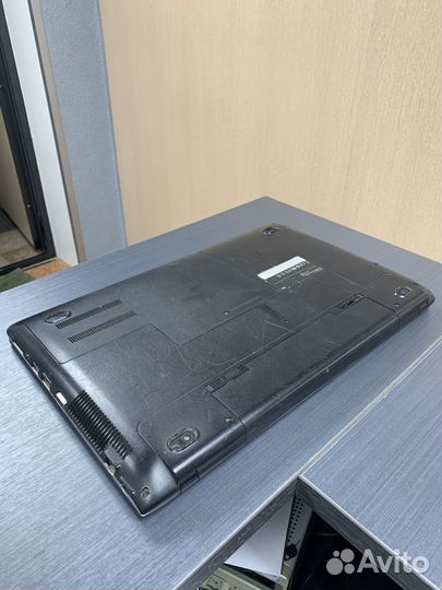 Ноутбук Samsung NP300E5V