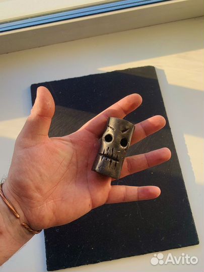 Кованая голова, череп