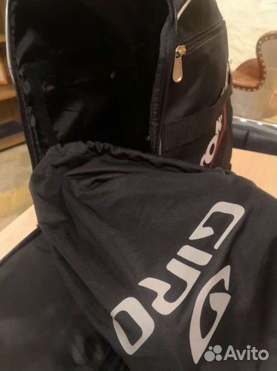 Шлем горнолыжный