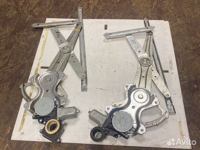 Стеклоподъемник переднии Toyota Corolla E150