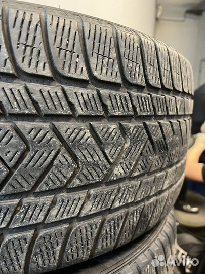 Pirelli Scorpion Winter 285/40 R22