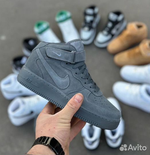 Кроссовки оптом