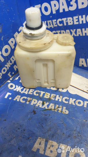 Бачок омывателя. ЗИЛ 130 грузовой АВТОМОБИЛЬ 6.0L