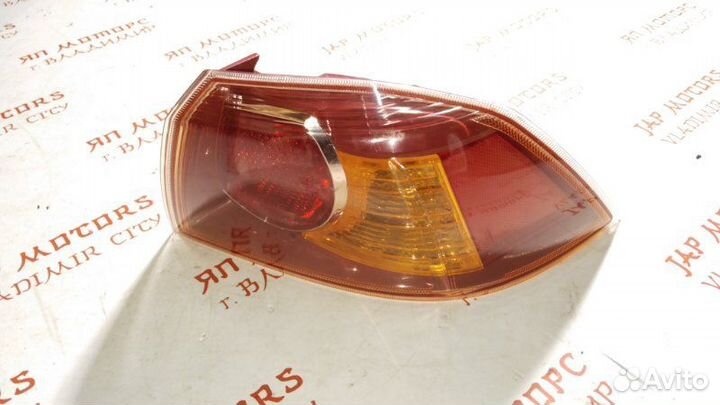 Фонарь задний правый Mitsubishi Lancer 10 седан