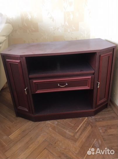 Тумба под телевизор