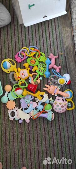 Игрушки погремушки