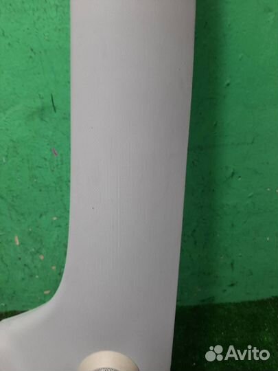 Обшивка левой стойки Toyota Aygo B10 2009