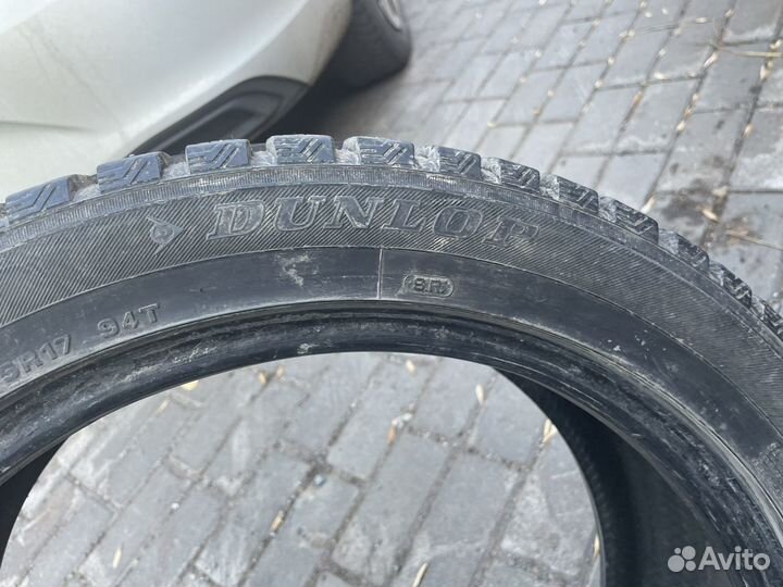 Dunlop SP Winter Ice 01 225/45 R17 94T