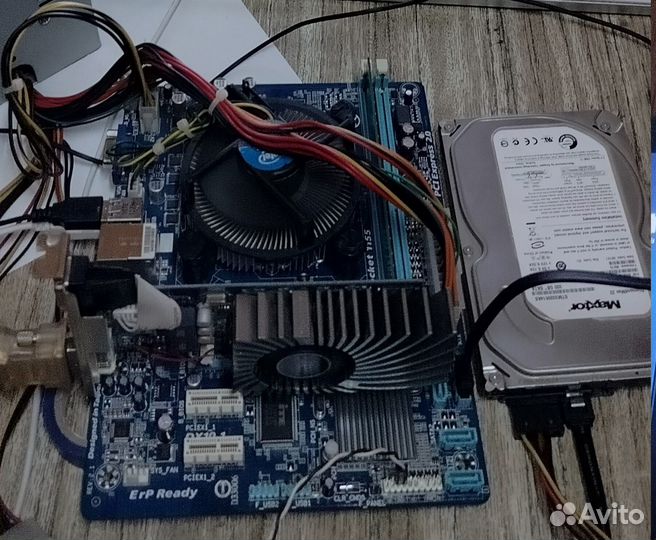 Материнская плата на сокете 1155 в сборе