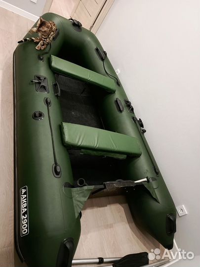 Продам пвх лодку 2900 с килем