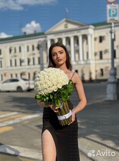 Авторский букет белые розы мыльные цветы 101