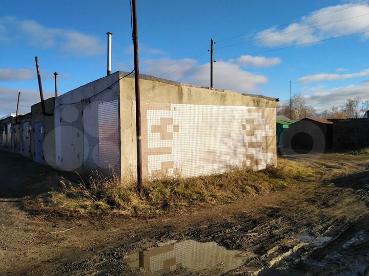 Гараж, > 30 м²