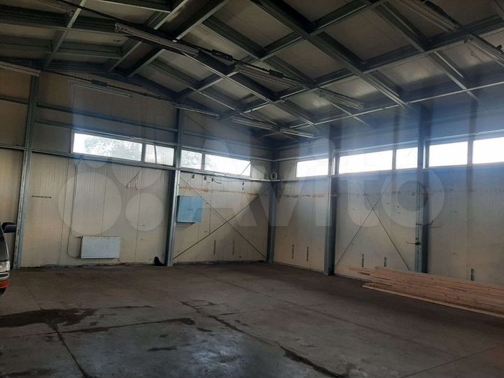 Склад, 211 м²