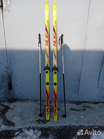 Лыжи беговые с ботинками 37 размер