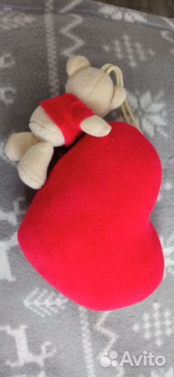 Мягкая игрушка сердце с медвежонком
