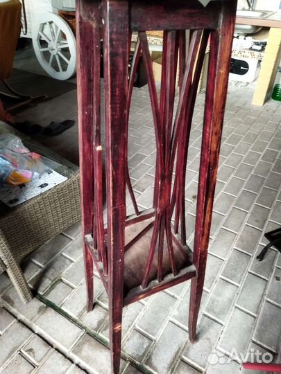 Антикварная этажерка