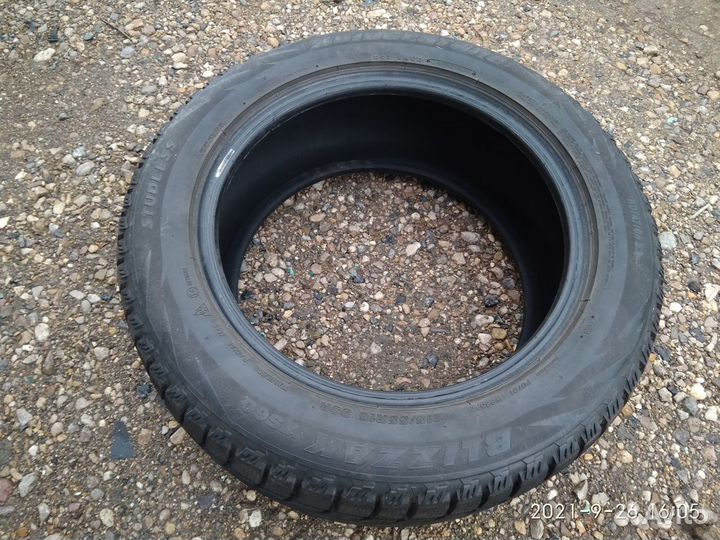 Bridgestone Blizzak WS-60 215/55 R16 93R