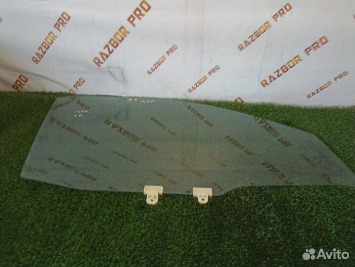 Стекло двери опускное переднее правое Nissan