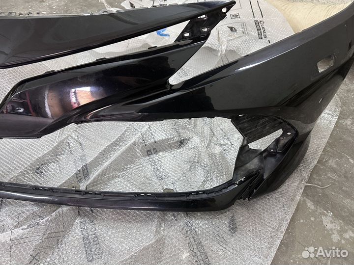 Бампер передений на тойта камри 70