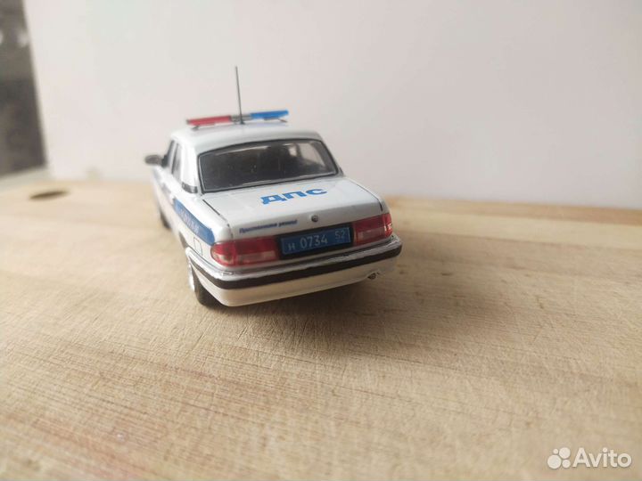 Модель автомобиля газ 31105 полиция