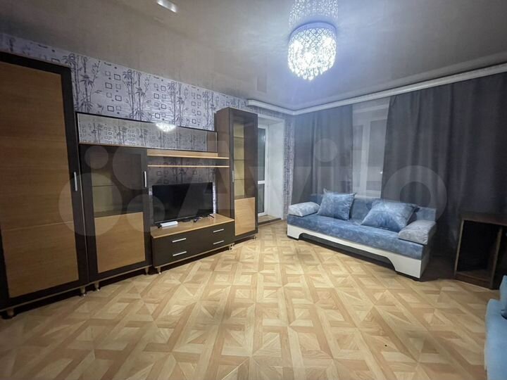 2-к. квартира, 70 м², 3/9 эт.