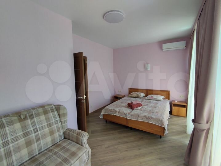 2-к. квартира, 60 м², 2/3 эт.