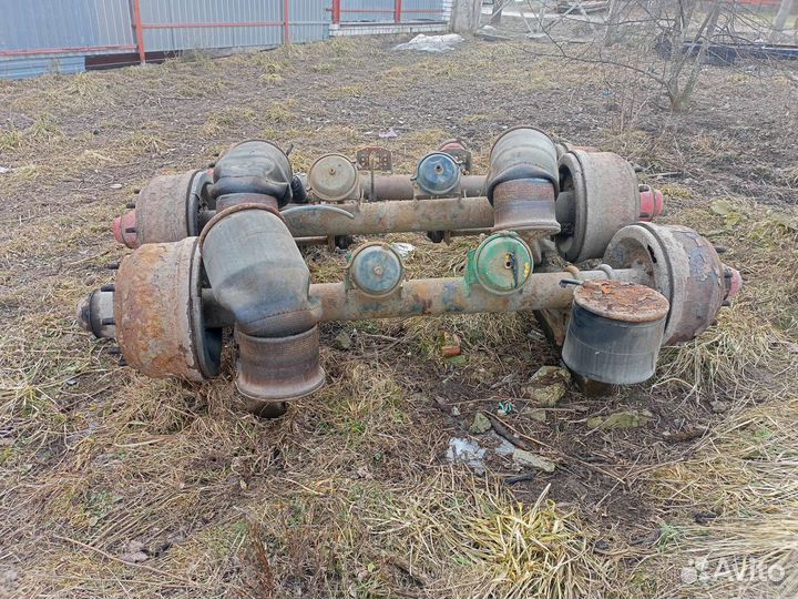 Ось для полуприцепа