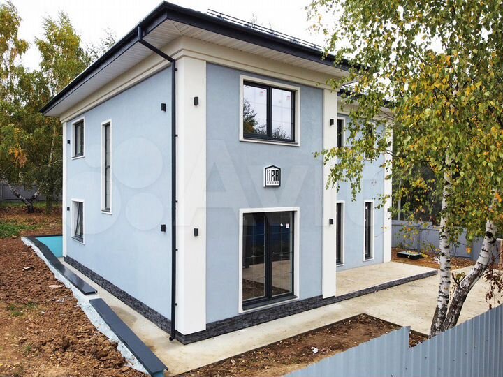 Дом 184 м² на участке 5 сот.