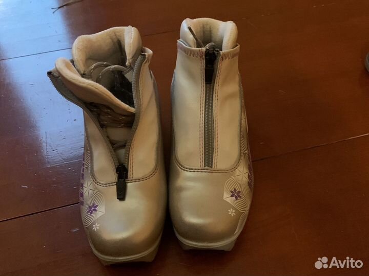 Лыжные ботинки 35 размер