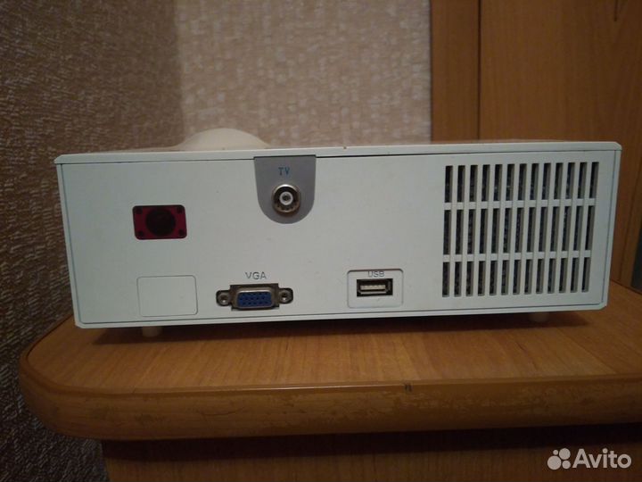 Проектор (LED projector Model:LED-2+)