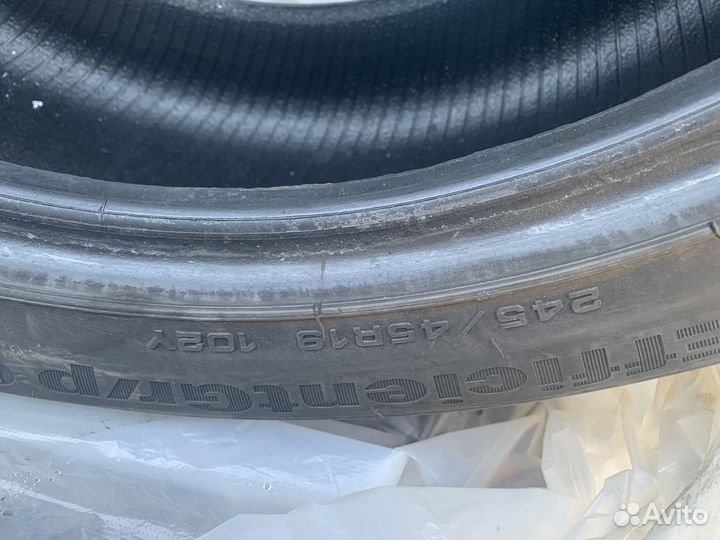 Goodyear EfficientGrip 245/45 R19 102