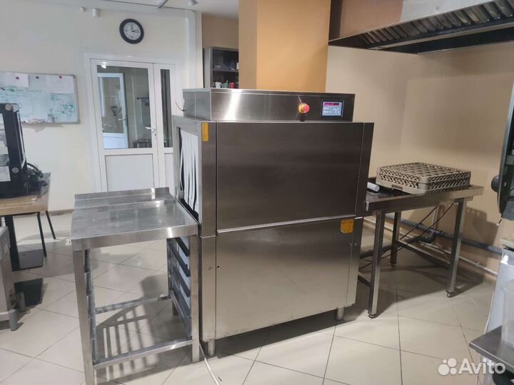 Конвейерная посудомоечная машина