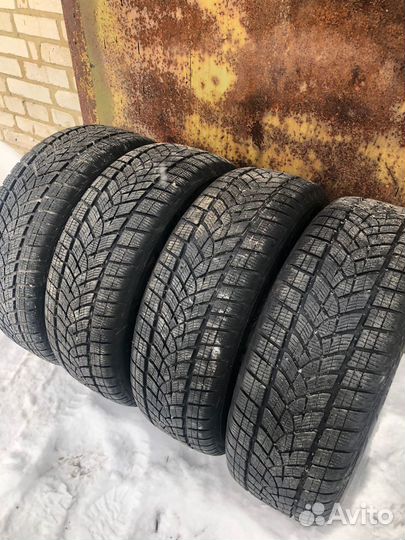 Goodyear UltraGrip Ice SUV Gen-1 225/60 R17 103T