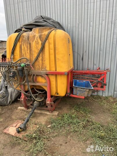 Опрыскиватель JAR-MET 1000 л, 15 метровый