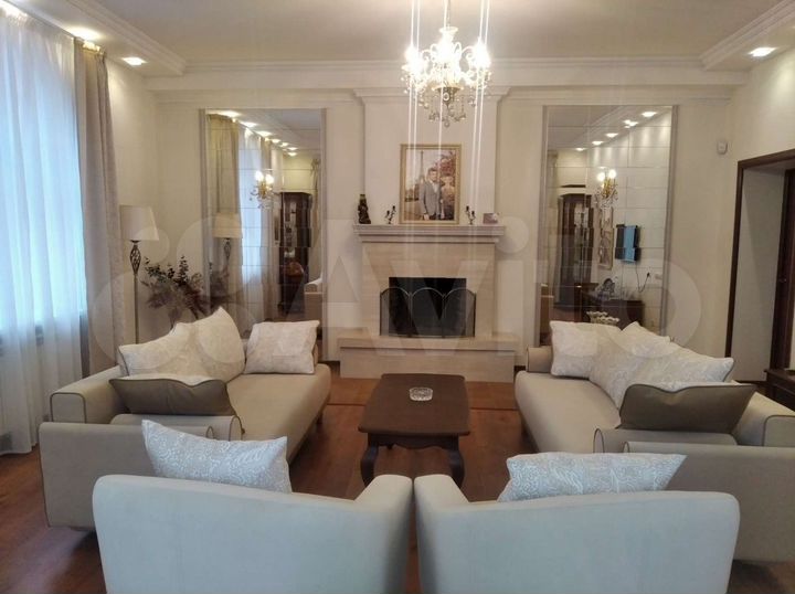 Коттедж 430 м² на участке 15 сот.