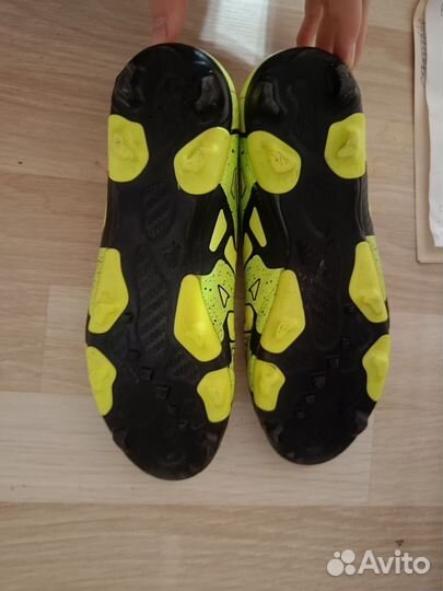 Футбольные бутсы adidas x15.4t