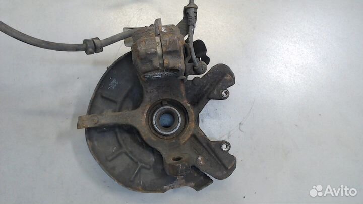 Ступица (кулак, цапфа) Volkswagen Polo, 2002