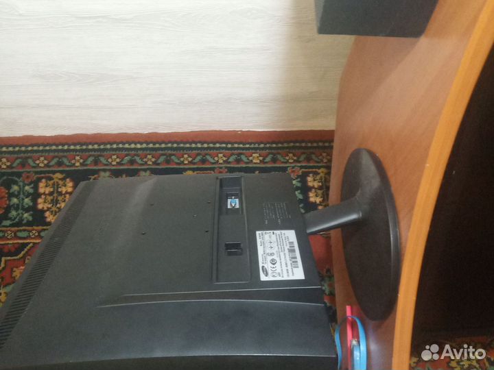 Монитор Samsung