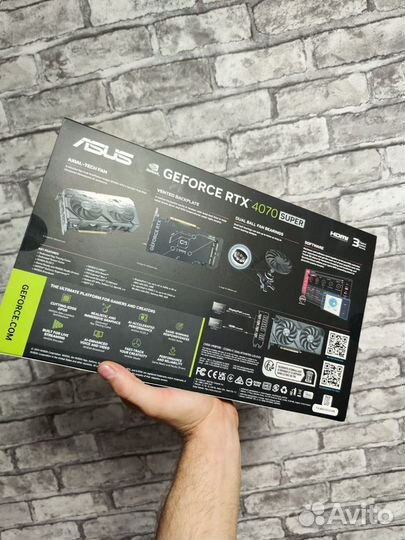 Видеокарта GeForce RTX 4070 super Dual EVO Edition