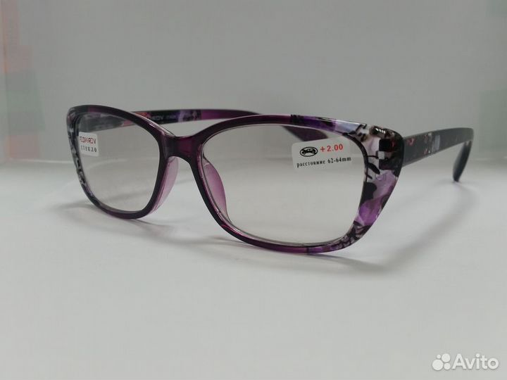 Очки фирмы мос т, - (оптика)