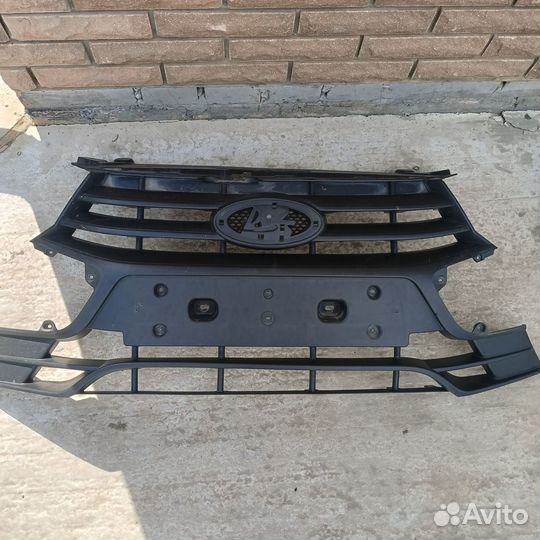 Продам бампер Лада Гранта
