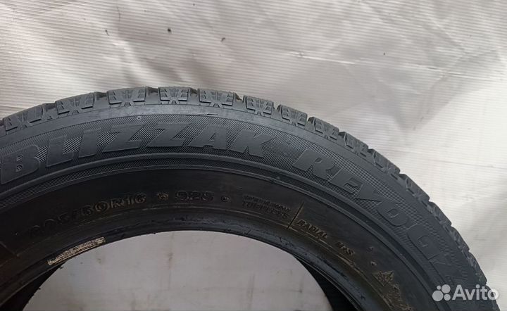 Bridgestone Blizzak Revo GZ 205/60 R16