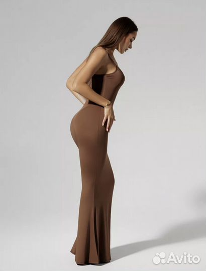 Облегающее платье в пол 46