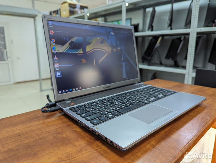 Шустрый ноутбук Samsung на Core i5
