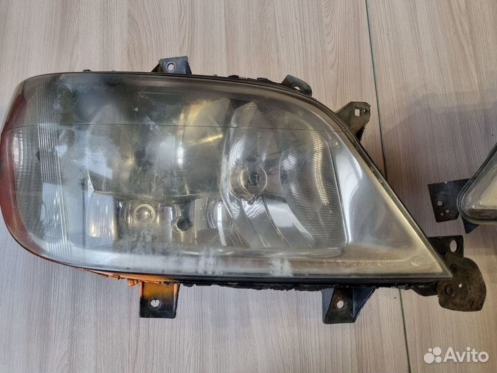 Фара mercedes sprinter 906