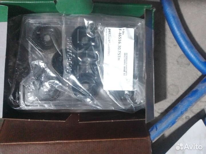 Запчасти на audi 80 b3