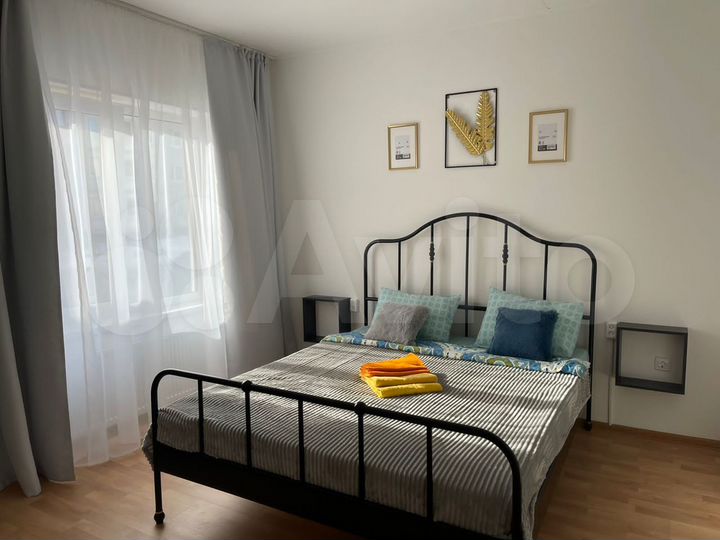 2-к. квартира, 60 м², 1/4 эт.