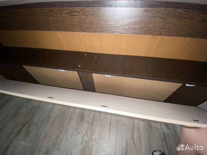 Изголовье кровати